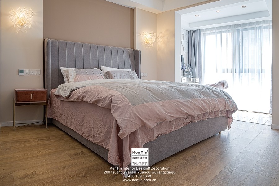 榮域花園現(xiàn)代簡約三居室臥室裝修實(shí)景案例