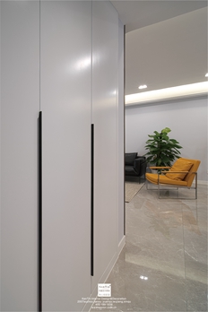 佳兆業悅峰現代簡約四居室裝修實景案例