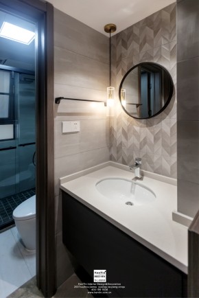 江南華府現代簡約風格三居室衛(wèi)生間裝修實景案例