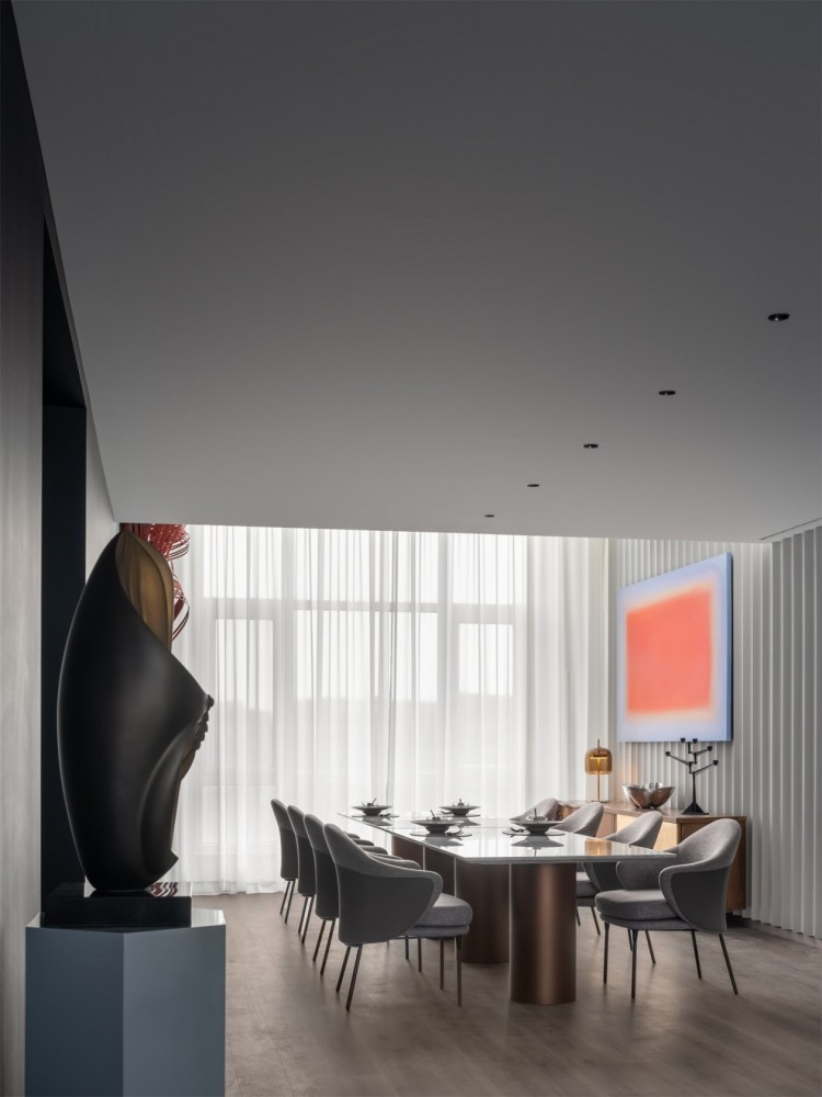 現(xiàn)代簡約風格復式餐廳裝修效果圖