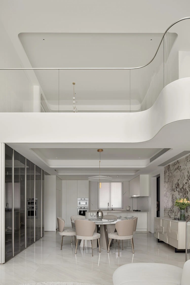 現(xiàn)代簡約復式風格餐廳裝修效果圖