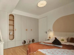 原木風復式兒童房裝修效果圖