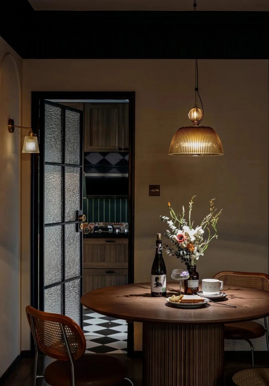 復古美式三居室餐廳1裝修效果圖