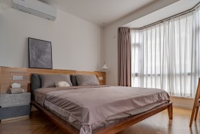 極簡(jiǎn)日式三居室臥室裝修效果圖