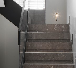 現代簡約復式樓梯裝修效果圖