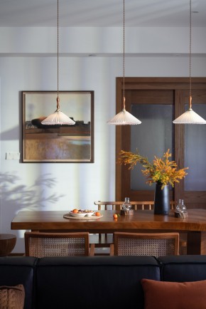 原木風三居室餐廳裝修效果圖