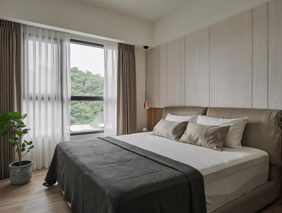 意式風三居室臥室裝修效果圖)