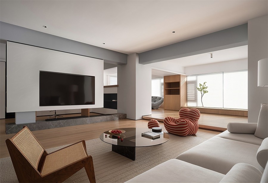 原木風三居室裝修客廳效果圖