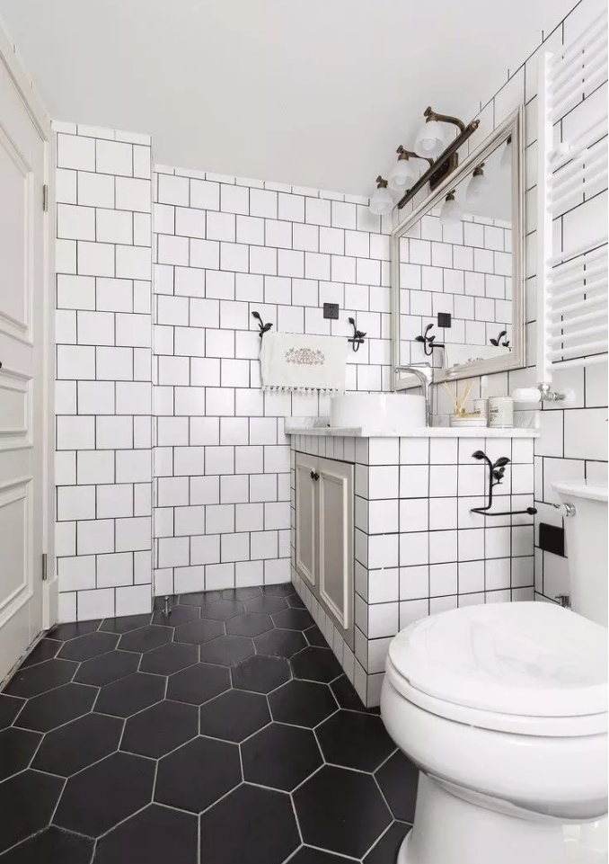 把家里的衛(wèi)生間設(shè)計(jì)得美一些，每天洗澡都會(huì)有個(gè)好心情