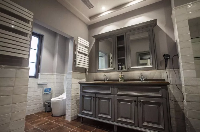 把家里的衛(wèi)生間設(shè)計(jì)得美一些，每天洗澡都會(huì)有個(gè)好心情